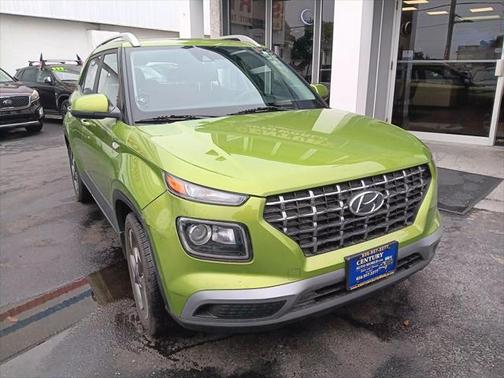 2022 Hyundai VENUE SEL