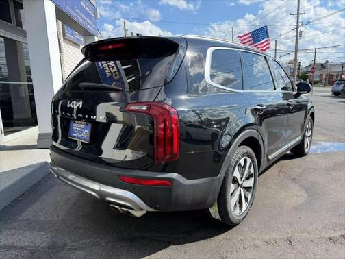 2022 Kia Telluride S