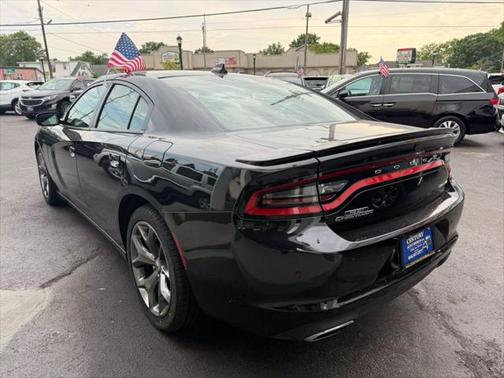 2017 Dodge Charger SXT