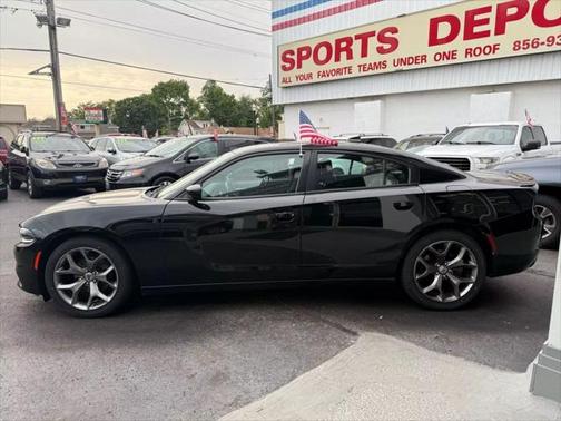 2017 Dodge Charger SXT