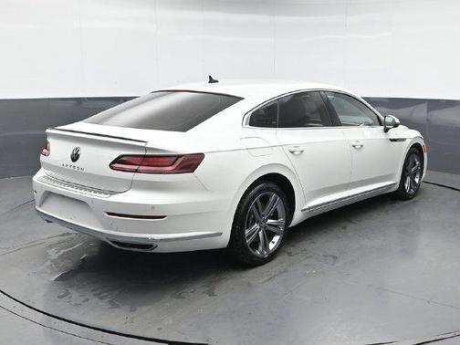 Oryx White Pearl 2022 Volkswagen Arteon 2.0T SE