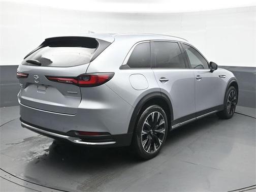 2024 Mazda CX-90 PHEV Premium Plus