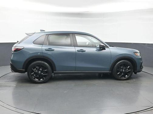 Nordic Forest Pearl 2024 Honda HR-V Sport