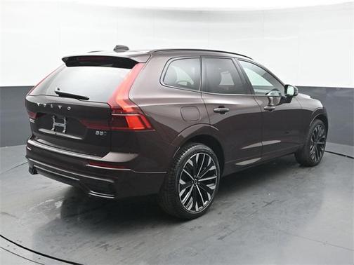 2026 Volvo XC60 B5 Ultra
