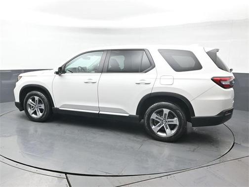 2023 Honda Pilot AWD EX-L 8 Passenger