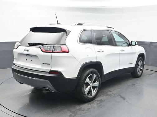 Bright White Clearcoat 2021 Jeep Cherokee Limited