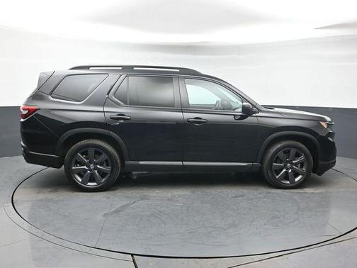 Crystal Black Pearl 2023 Honda Pilot AWD Sport