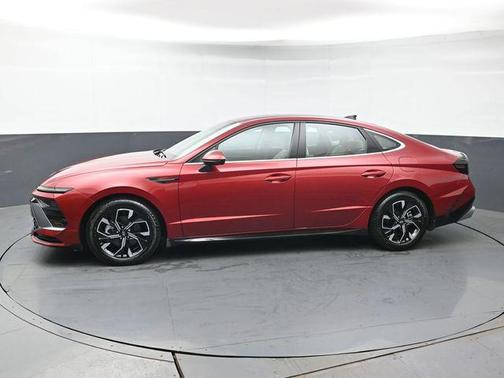 Ultimate red 2025 Hyundai SONATA SEL