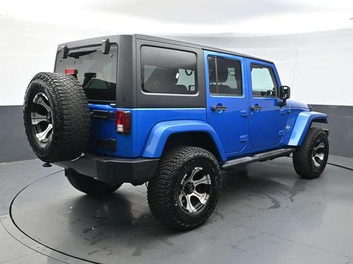 Hydro Blue Pearl Coat 2014 Jeep Wrangler Unlimited Freedom Edition