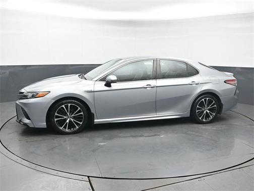 2018 Toyota Camry Hybrid SE