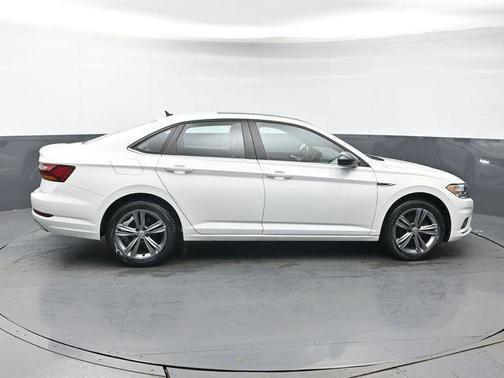 Pure White 2019 Volkswagen Jetta 1.4T R-Line
