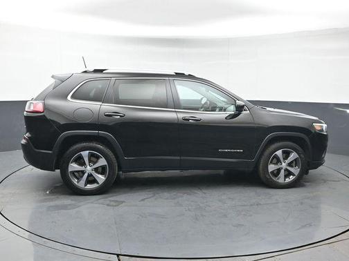 Diamond Black Crystal Pearlcoat 2019 Jeep Cherokee Limited