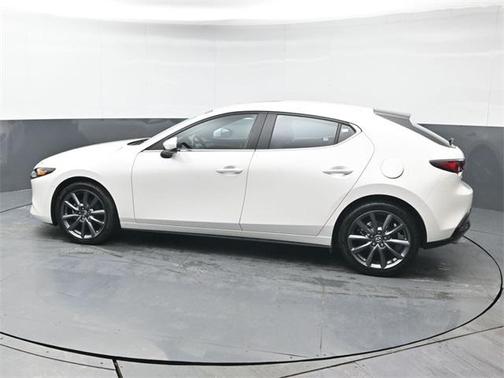 2023 Mazda Mazda3 FWD w/Preferred Package
