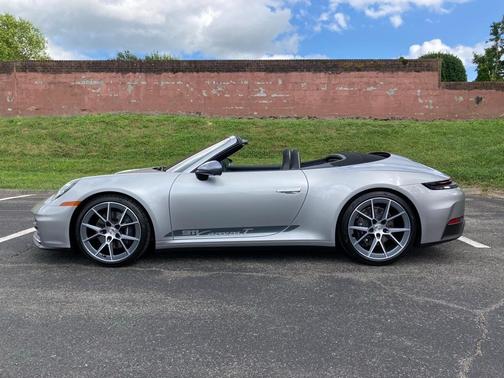2025 Porsche 911 Carrera T
