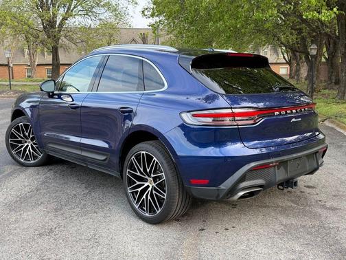 2025 Porsche Macan 