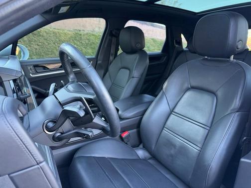 2024 Porsche Cayenne S