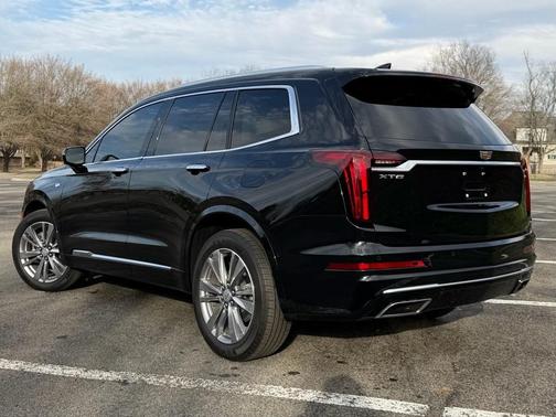 2023 Cadillac XT6 Premium Luxury FWD