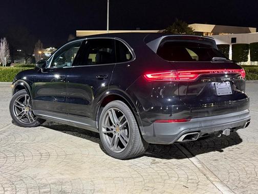2020 Porsche Cayenne Base
