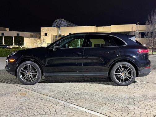 2020 Porsche Cayenne Base