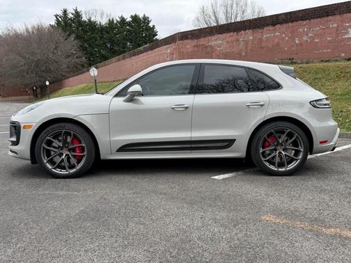 2024 Porsche Macan GTS