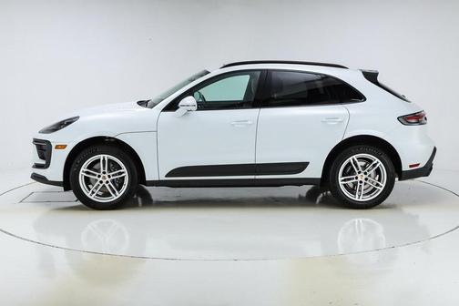 2022 Porsche Macan Base