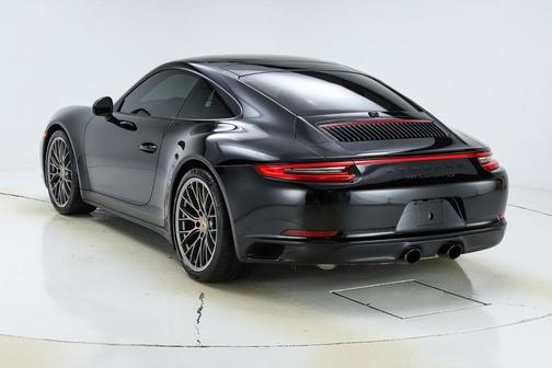 2019 Porsche 911 Carrera 4S