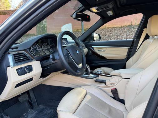 2018 BMW 330 i
