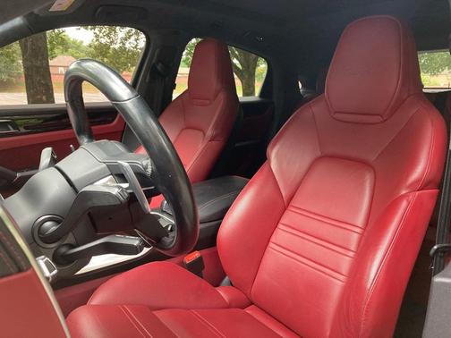 2020 Porsche Cayenne Turbo Coupe AWD