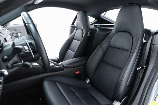 2025 Porsche 718 Cayman 