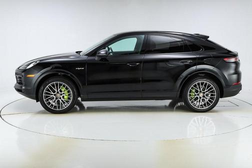 2022 Porsche Cayenne E-Hybrid Coupe