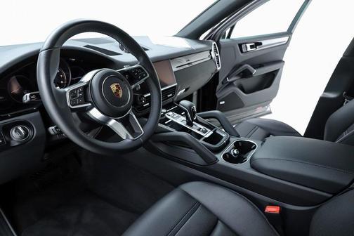 2022 Porsche Cayenne E-Hybrid Coupe