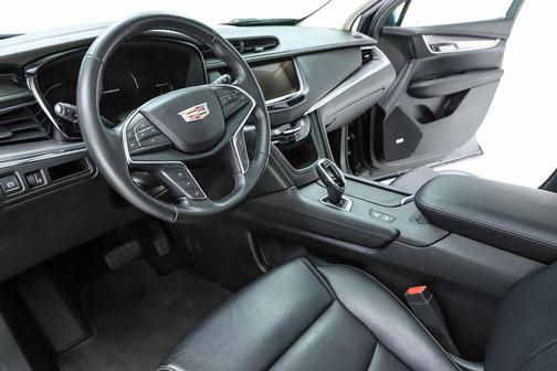 Stellar Black Metallic 2018 Cadillac XT5 Premium Luxury