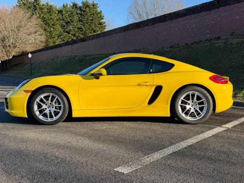 2016 Porsche Cayman 