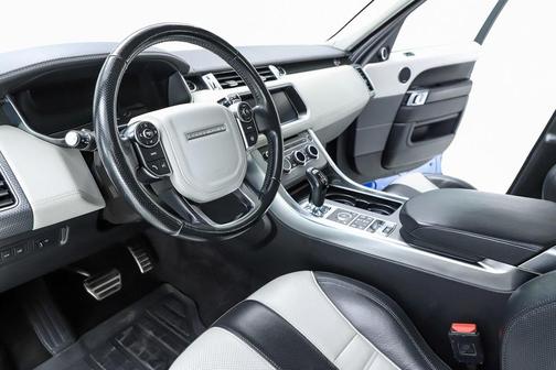 2017 Land Rover Range Rover Sport 5.0L Supercharged SVR