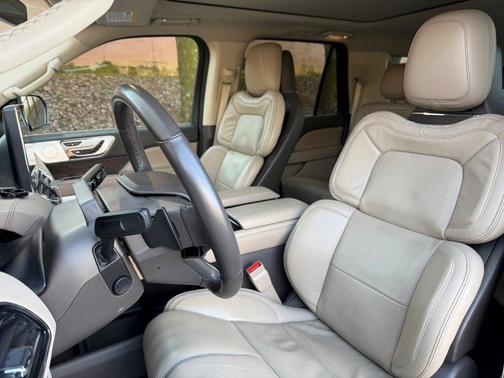 2024 Lincoln Navigator L Reserve