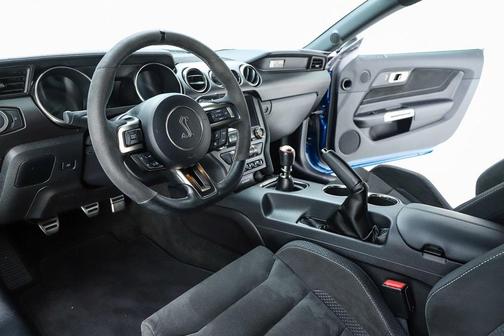 2017 Ford Shelby GT350 Base