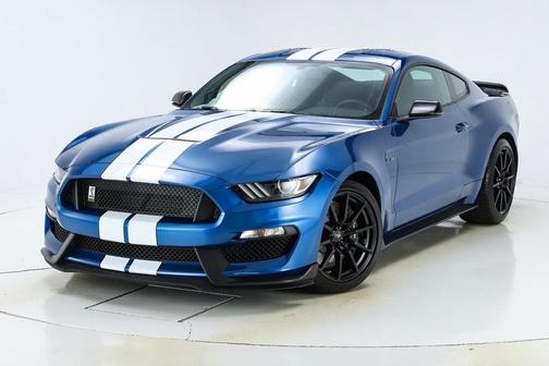 2017 Ford Shelby GT350 Base