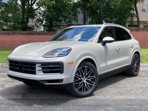 2024 Porsche Cayenne Base