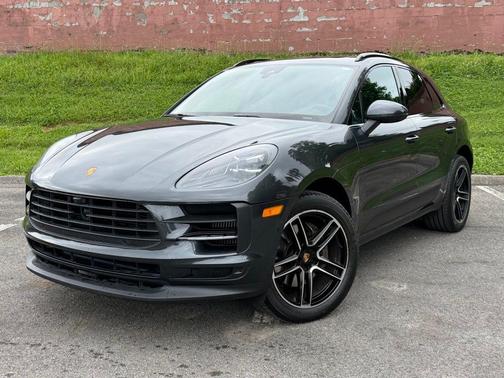 Vulcano Gray Metallic 2021 Porsche Macan