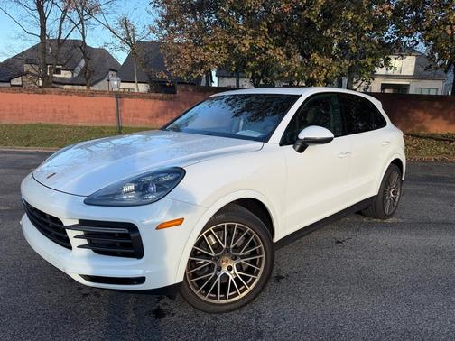 2022 Porsche Cayenne Platinum Edition