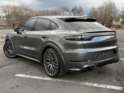 2023 Porsche Cayenne GTS