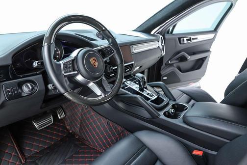 2023 Porsche Cayenne GTS