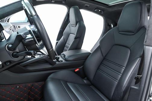 2023 Porsche Cayenne GTS