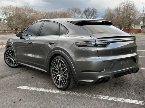 2023 Porsche Cayenne GTS