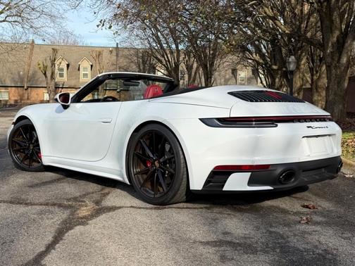2020 Porsche 911 Carrera 4S