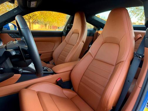 2025 Porsche 911 Carrera GTS