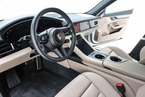 2025 Porsche Taycan 4