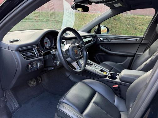 2021 Porsche Macan S