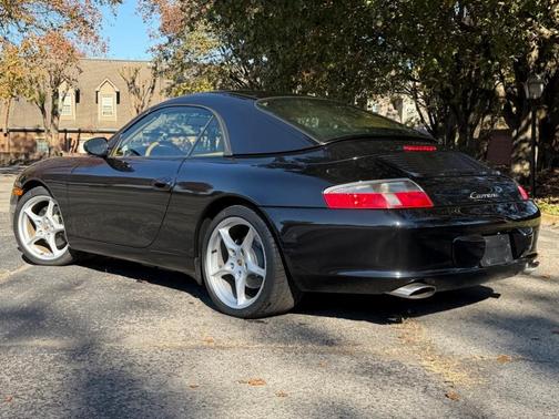 2003 Porsche 911 Carrera Cabriolet