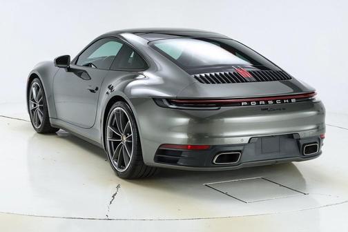 2021 Porsche 911 Carrera